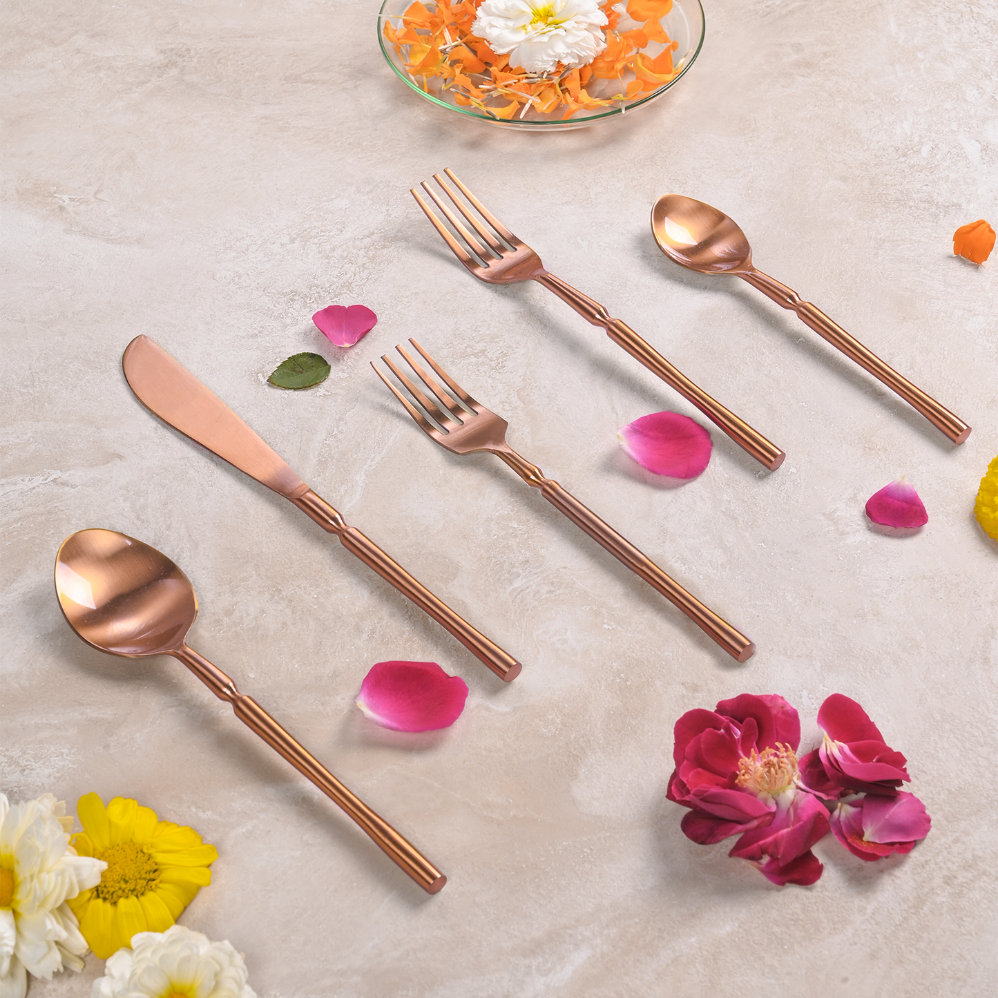 Greetwood Grooved Stainless Steel Cutlery Set for Dining Table in Copper