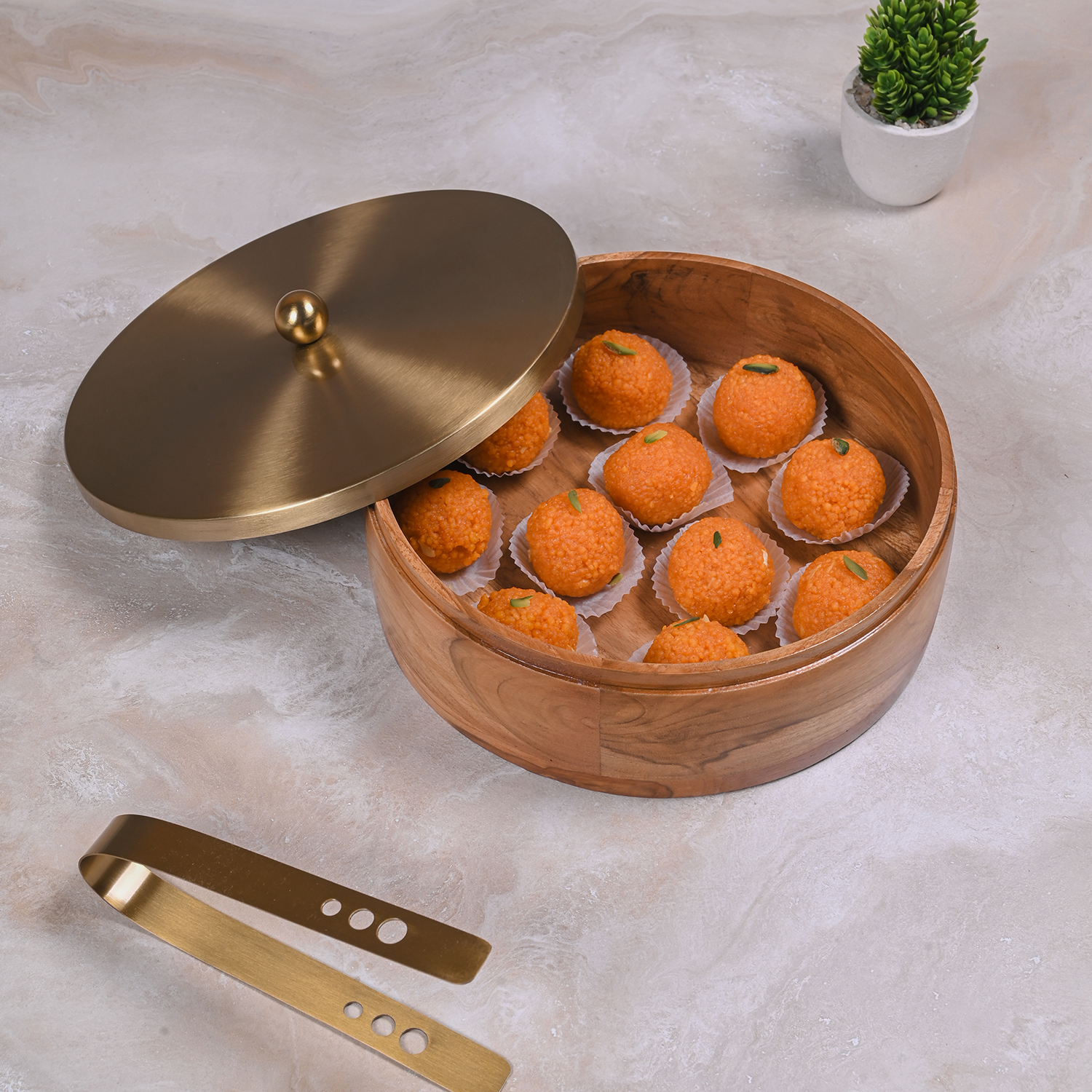 Greetwood Brass Lid Wooden Chapati Box for Kitchen