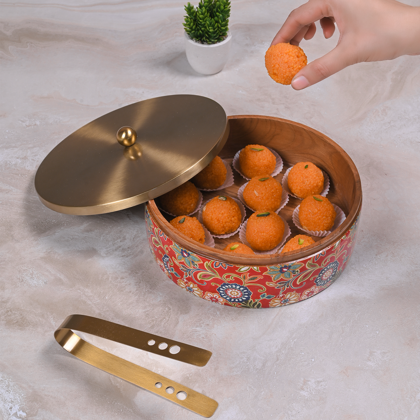 Greetwood Brass Lid Wooden Chapati Box for Kitchen in Red Print