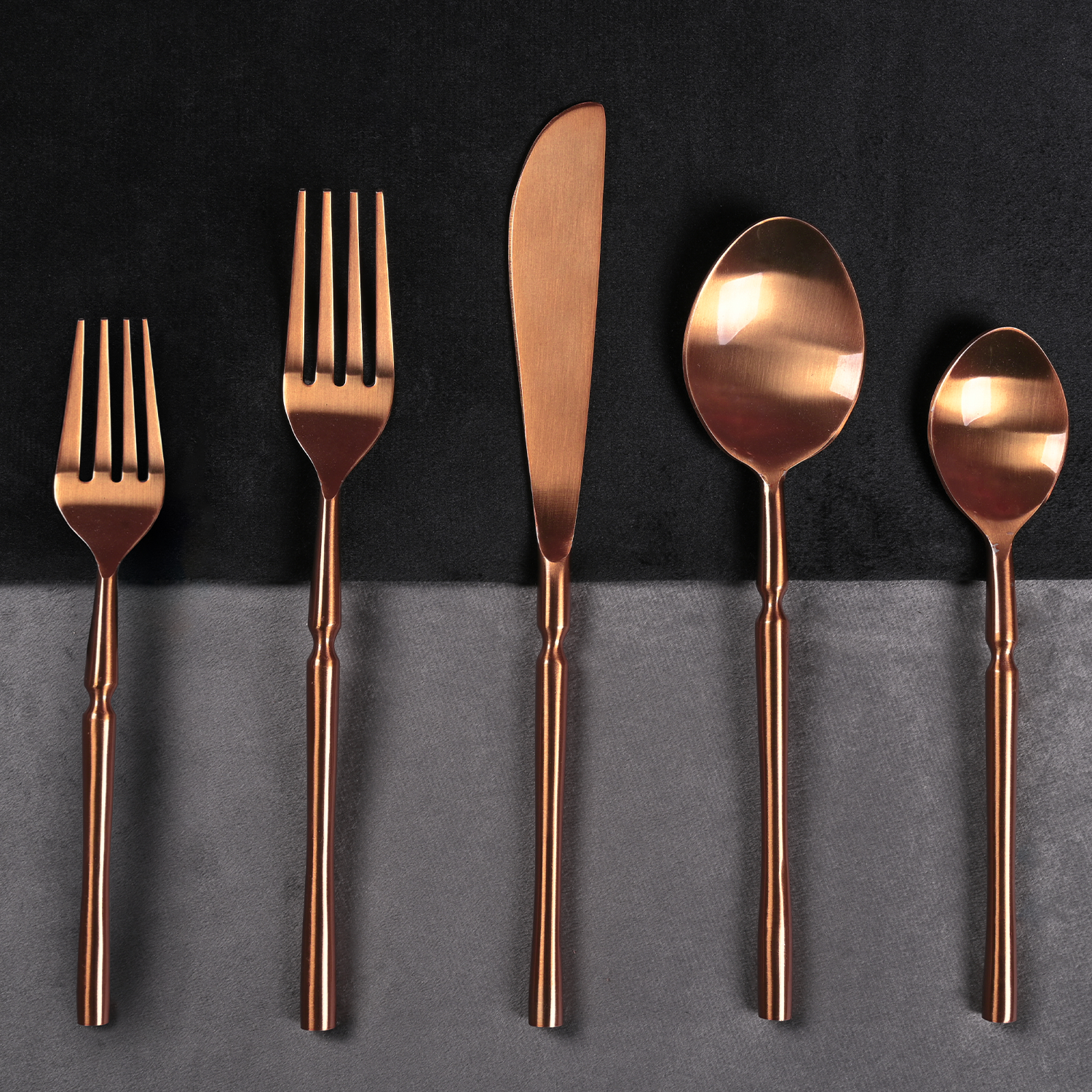 Greetwood Grooved Stainless Steel Cutlery Set for Dining Table in Copper